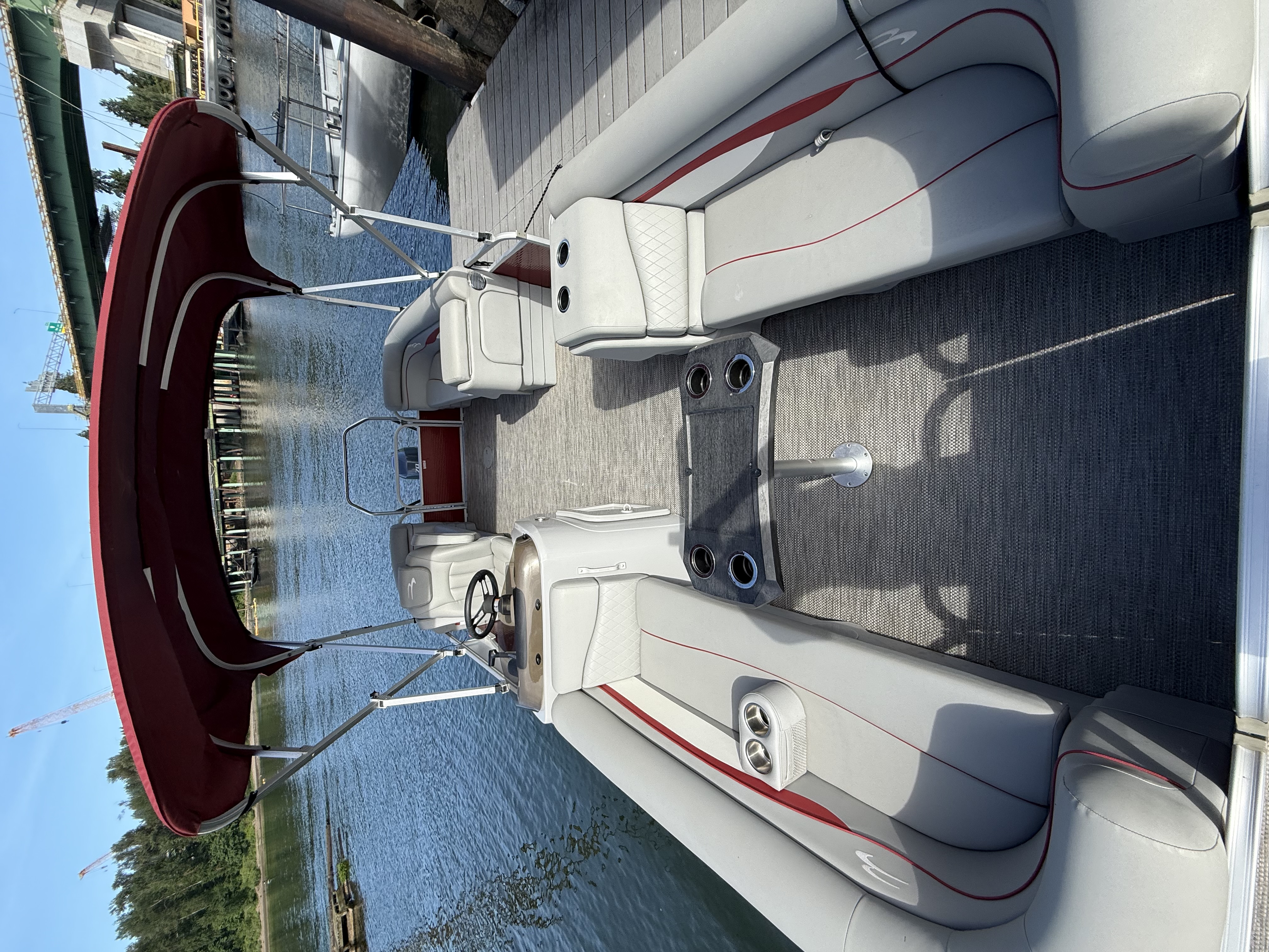 Sportcraft Landing Marina in Oregon City